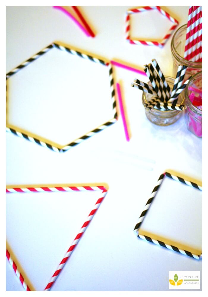 Building Polygons with Straws