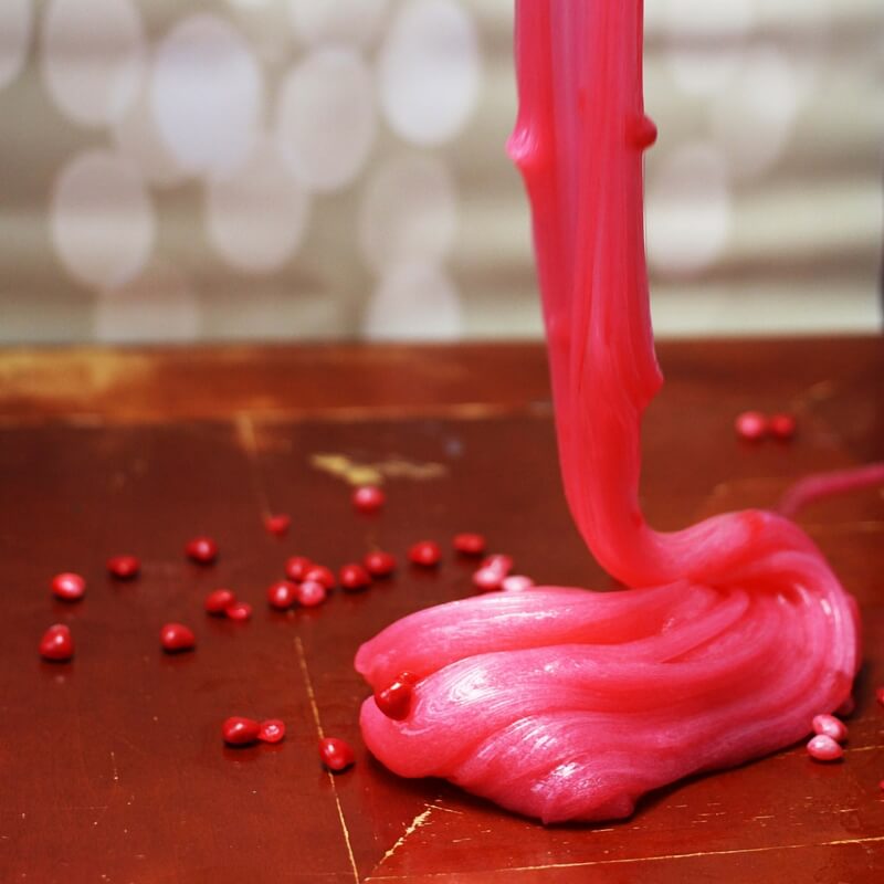 How to Make Cinnamon-scented Valentine's Slime with candies