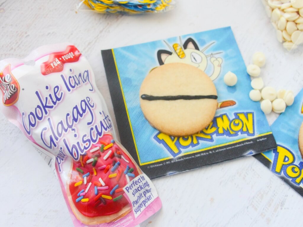 how to make pokemon sugar cookies (3)