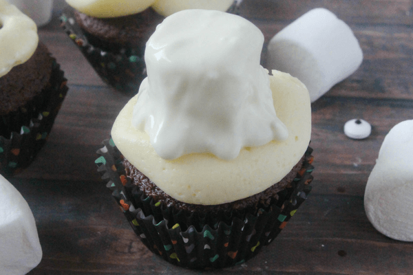 how-to-make-ghost-cupcakes-2